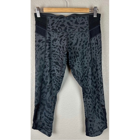 Luulemon Black Cropped Leggings with Lepard Print - Picture 2 of 10